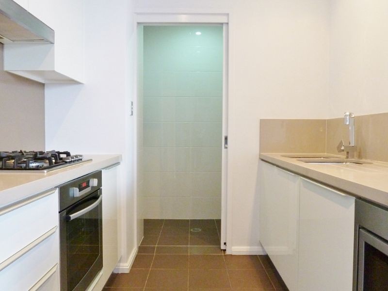 521/2 Meredith Ave, Rhodes NSW 2138