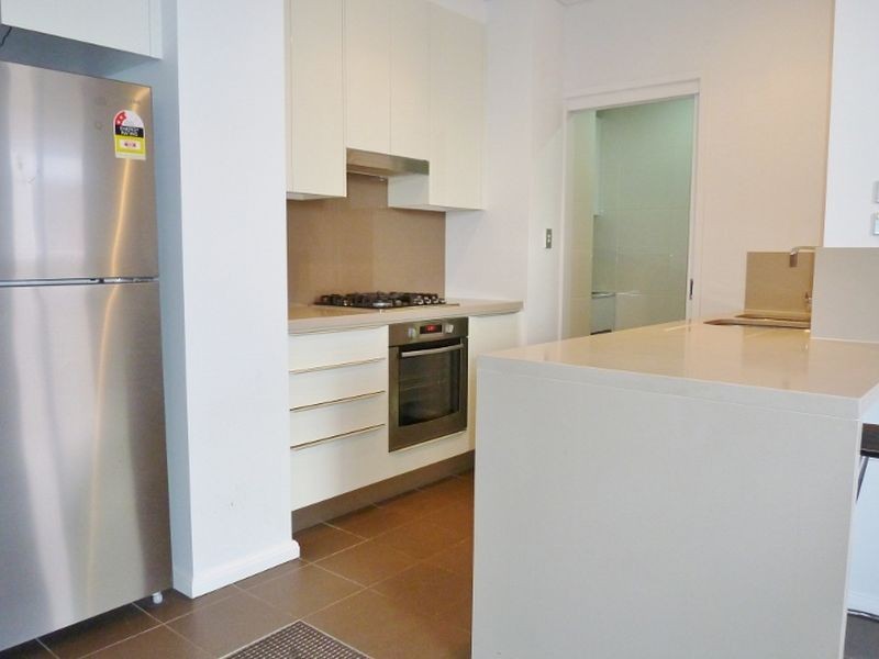 521/2 Meredith Ave, Rhodes NSW 2138