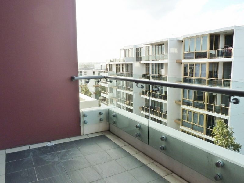521/2 Meredith Ave, Rhodes NSW 2138