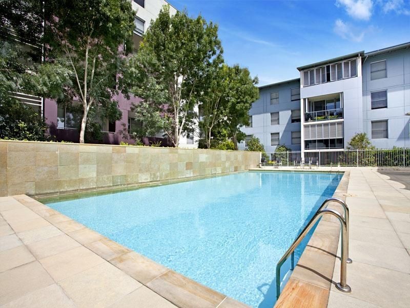 207/10 Shoreline Drive, Rhodes NSW 2138