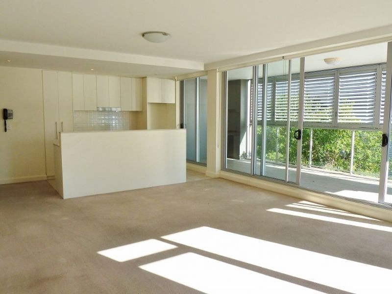 202/42 Rider Blvd, Rhodes NSW 2138