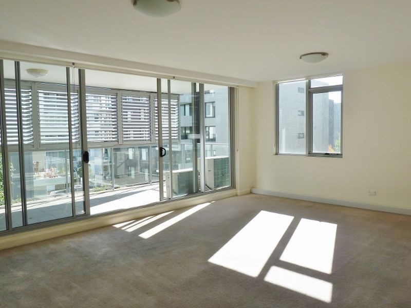 202/42 Rider Blvd, Rhodes NSW 2138