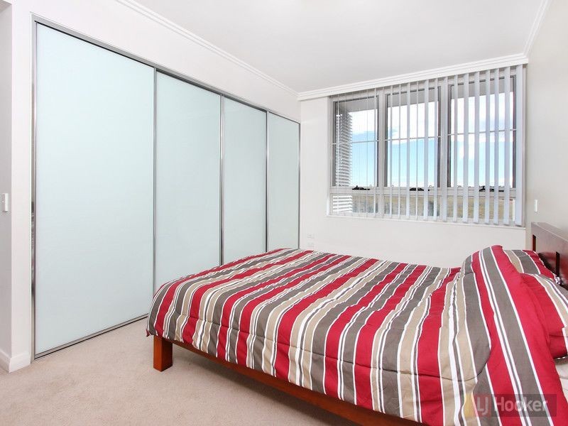 783/33 Hill Road, Wentworth Point NSW 2127