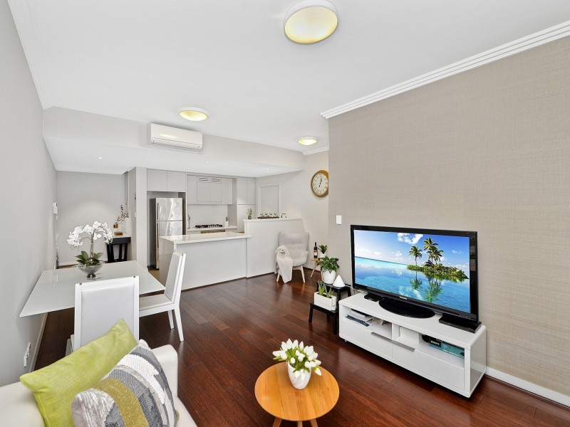 301/53 Hill Road, Wentworth Point NSW 2127