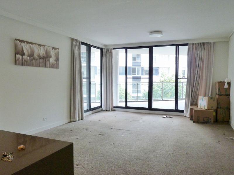 201/19 Shoreline Drive, Rhodes NSW 2138