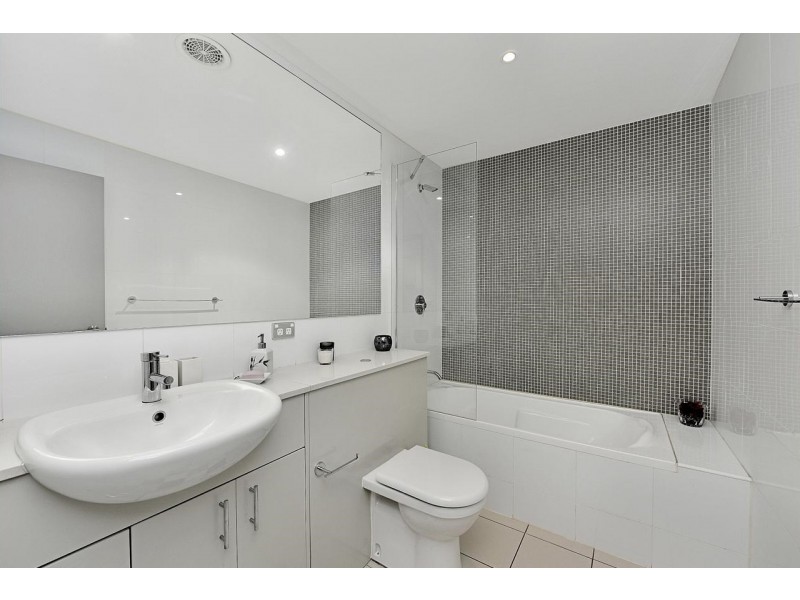 501/2 Walker St, Rhodes NSW 2138