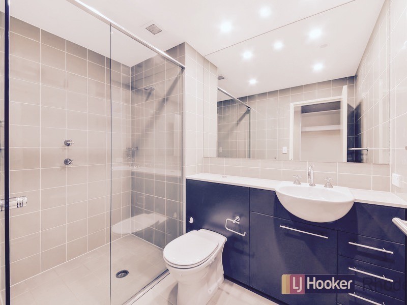 42 Rider Blvd, Rhodes NSW 2138