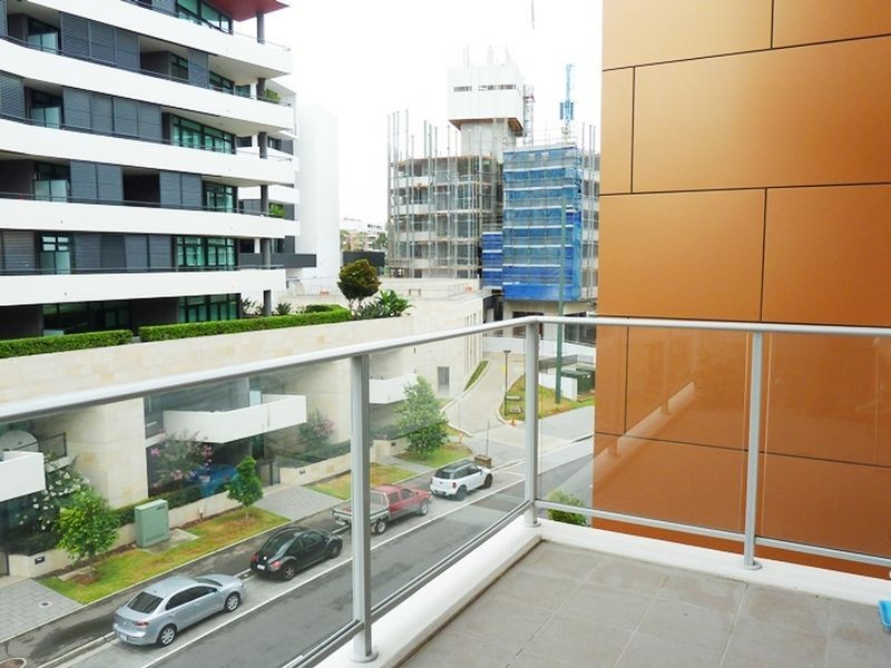 A706/40 Shoreline Drive, Rhodes NSW 2138