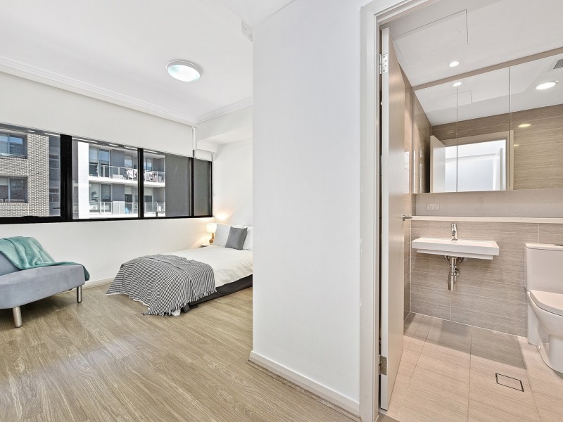 502/1 Waterways Street, Wentworth Point NSW 2127