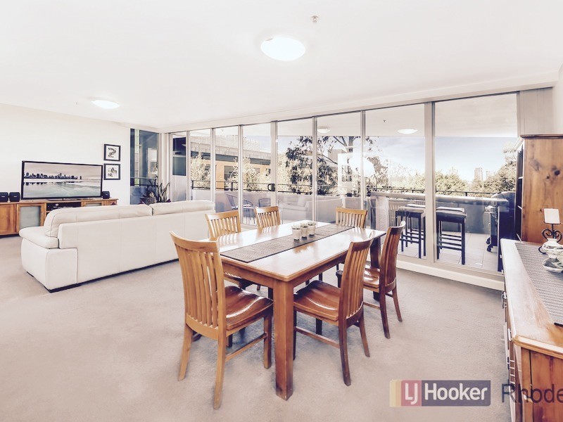 302/2 Rider Blvd, Rhodes NSW 2138