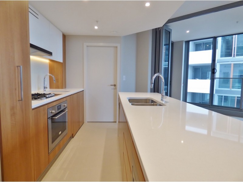 805/2 Wentworth Pl, Wentworth Point NSW 2127