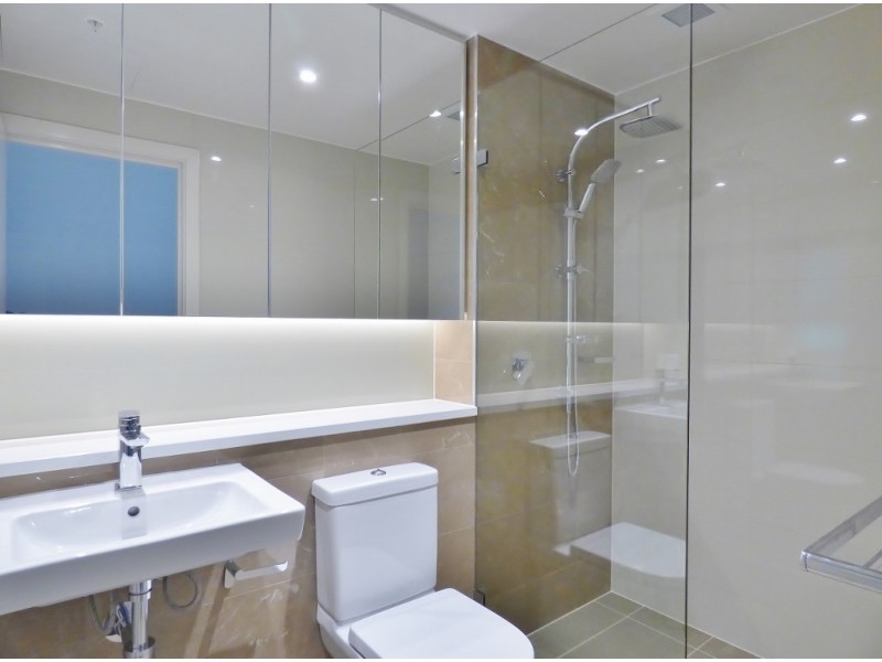 805/2 Wentworth Pl, Wentworth Point NSW 2127