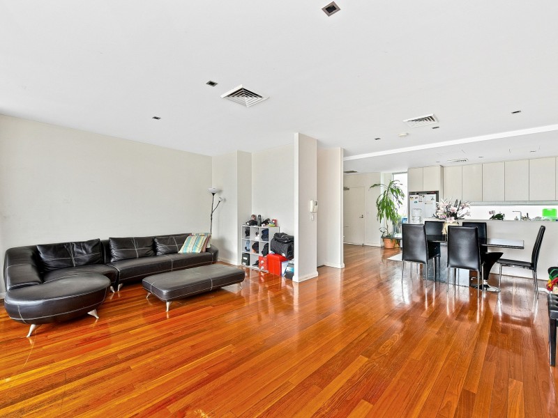 TOWNHOUSE L01/10-16 Marquet St, Rhodes NSW 2138