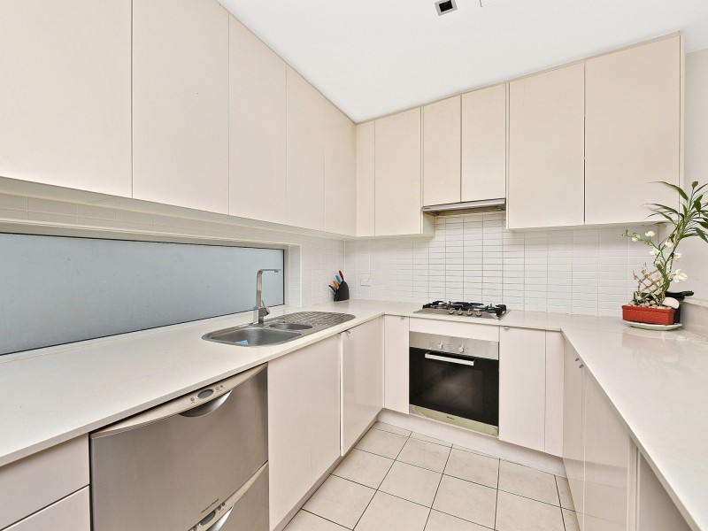 TOWNHOUSE L01/10-16 Marquet St, Rhodes NSW 2138