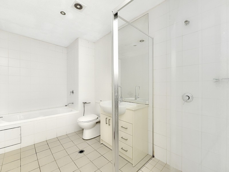 TOWNHOUSE L01/10-16 Marquet St, Rhodes NSW 2138