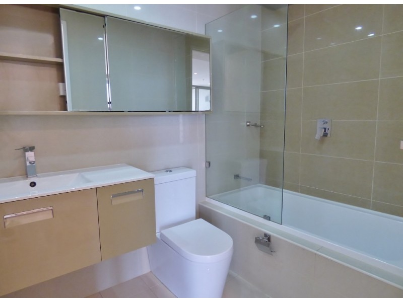 807/36 Shoreline Dr, Rhodes NSW 2138