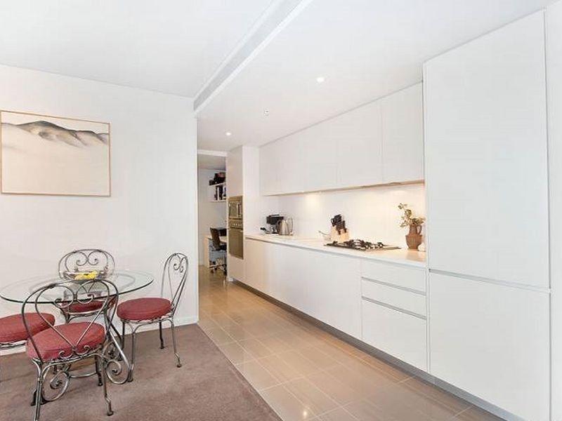 603/3 Sterling Circuit, Camperdown NSW 2050