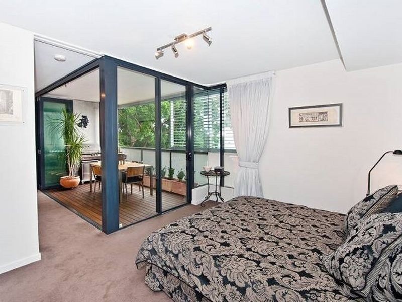 603/3 Sterling Circuit, Camperdown NSW 2050