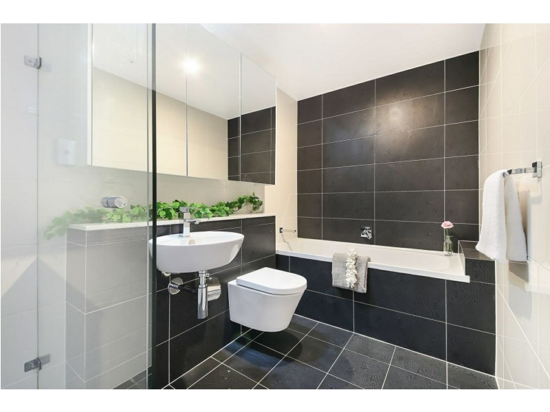 87 Shoreline Drive, Rhodes NSW 2138