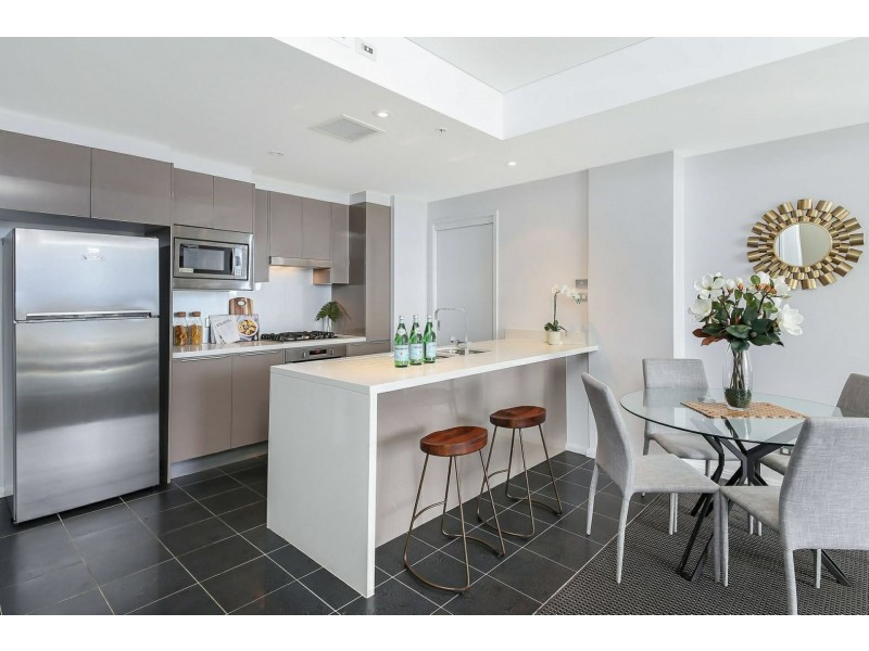 87 Shoreline Drive, Rhodes NSW 2138