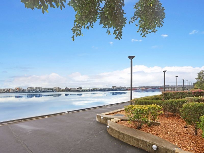208/10 Shoreline Drive, Rhodes NSW 2138