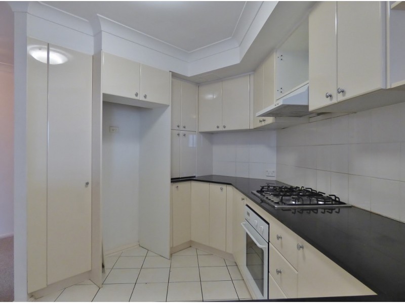 806/10 Wentworth Drive, Liberty Grove NSW 2138