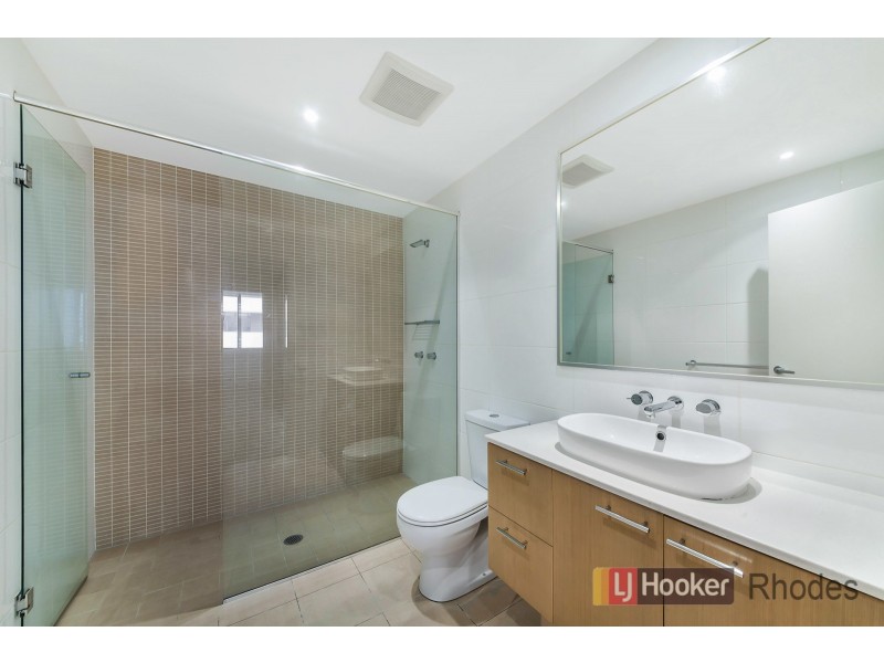 203/88 Rider Blvd, Rhodes NSW 2138