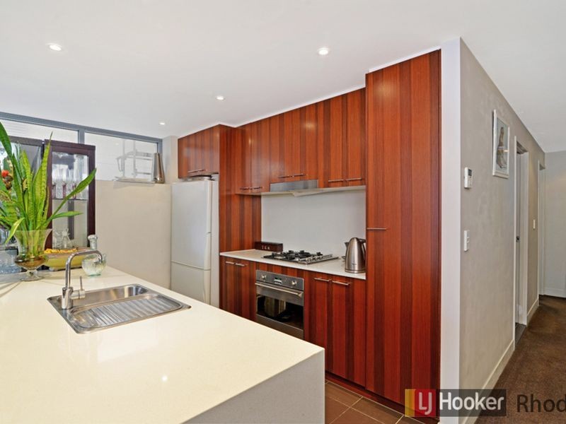201/12 Shoreline Drive, Rhodes NSW 2138