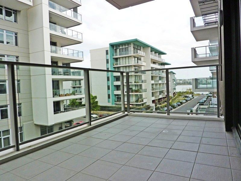 303/15 Shoreline Drive, Rhodes NSW 2138