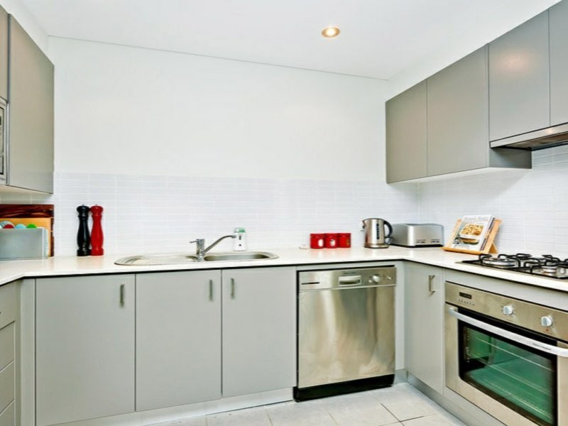 709/19 Hill Road, Wentworth Point NSW 2127