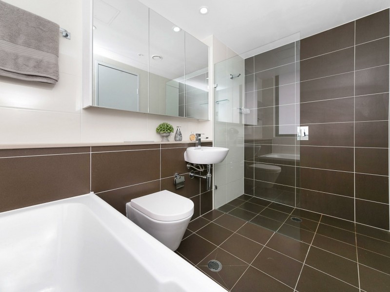 PENTHOUSE/87 Shoreline Drive, Rhodes NSW 2138