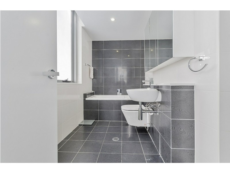 2002/87 Shoreline Drive, Rhodes NSW 2138