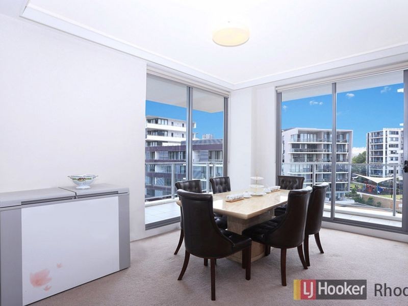 702/14 Shoreline Drive, Rhodes NSW 2138