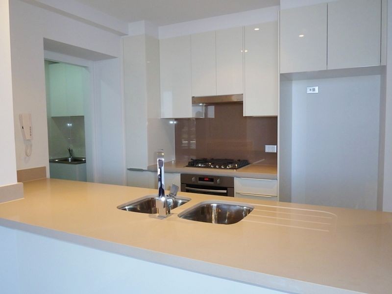 703/87 Shoreline Drive, Rhodes NSW 2138
