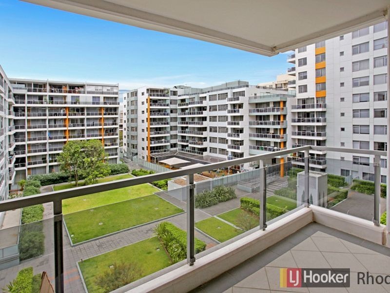 732/2 Lachlan Street, Waterloo NSW 2017