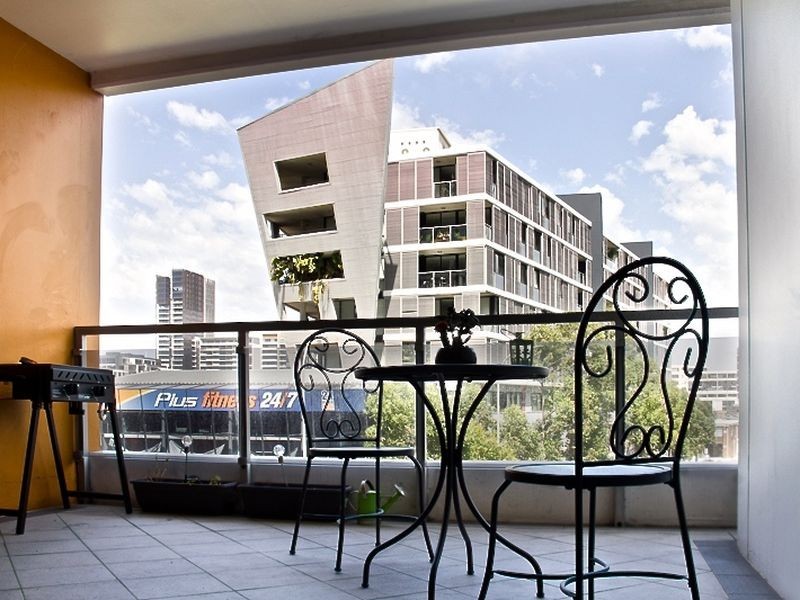 327/2-4 Lachlan Street, Waterloo NSW 2017