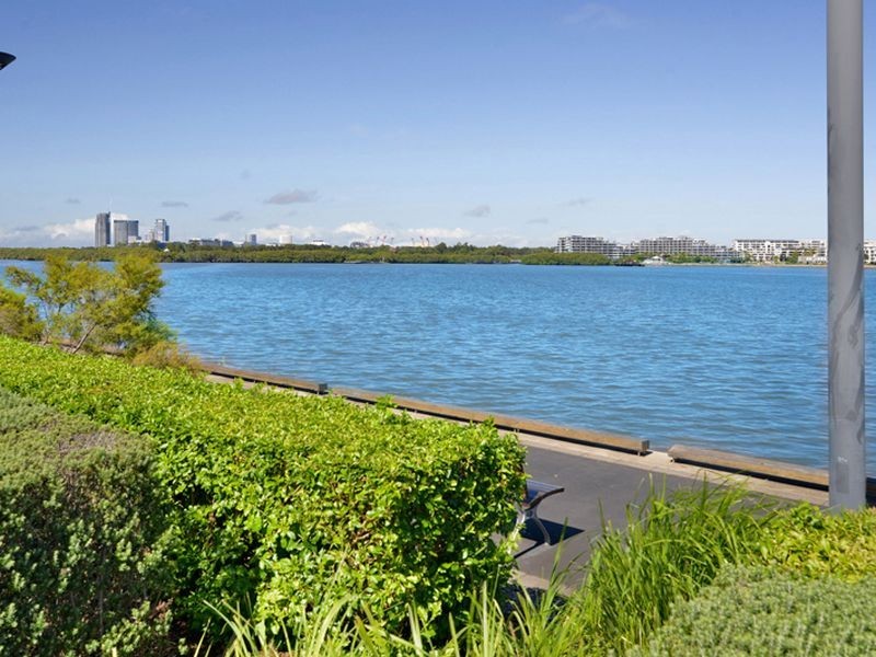 208/10 Shoreline Drive, Rhodes NSW 2138