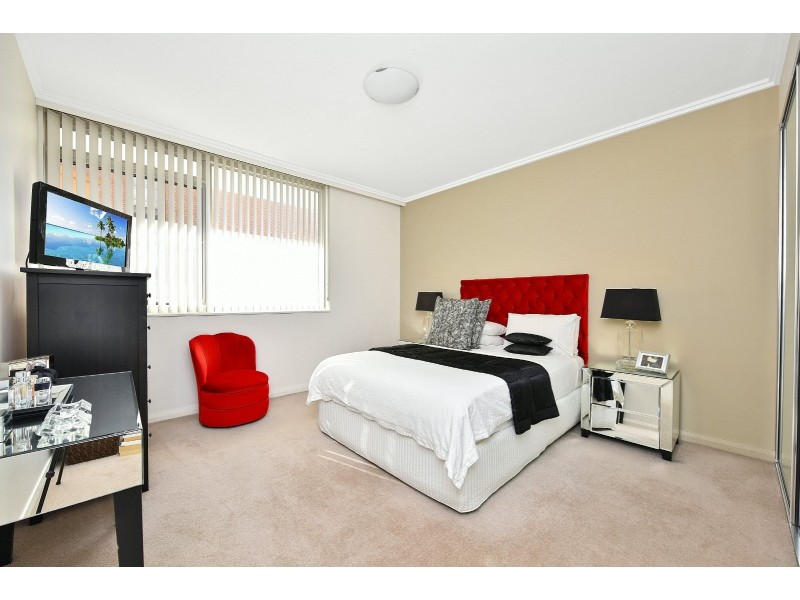 562/3 Baywater Dr, Wentworth Point NSW 2127