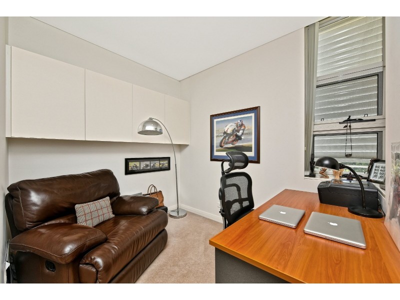 562/3 Baywater Dr, Wentworth Point NSW 2127