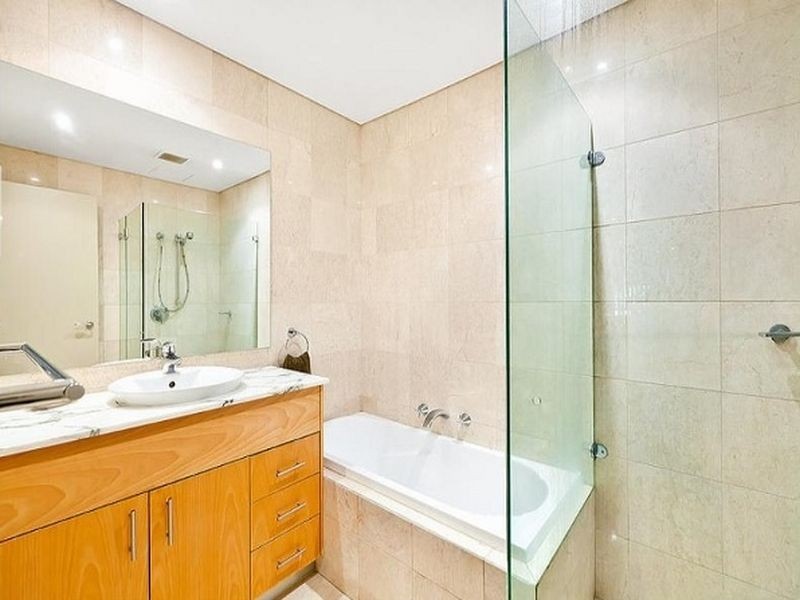 1/25 Blaxland Road, Rhodes NSW 2138