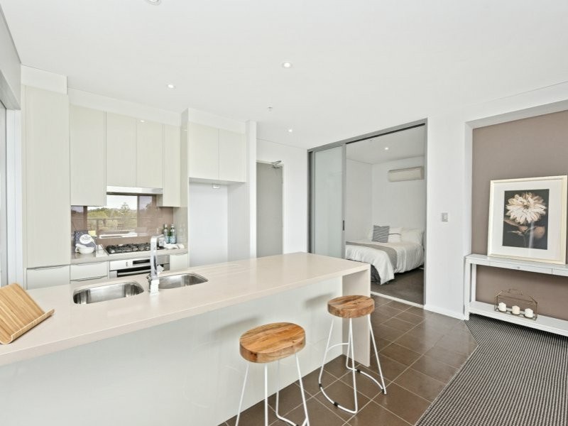 1305/87 Shoreline Drive, Rhodes NSW 2138