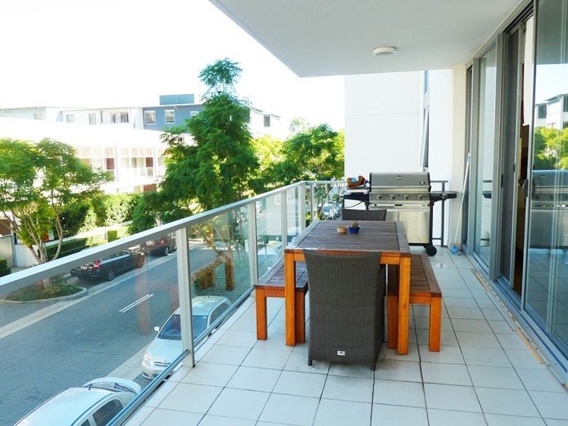 202/2 Lewis Avenue, Rhodes NSW 2138