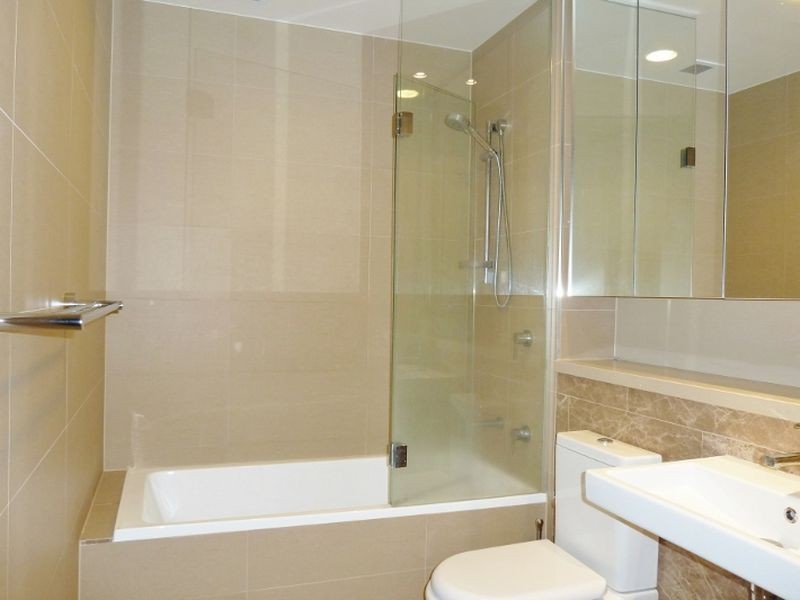 211/2 Timbrol Ave, Rhodes NSW 2138