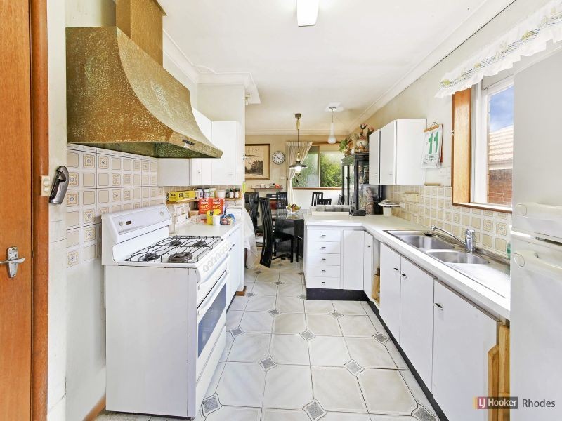 25 Atkins Ave, Russell Lea NSW 2046