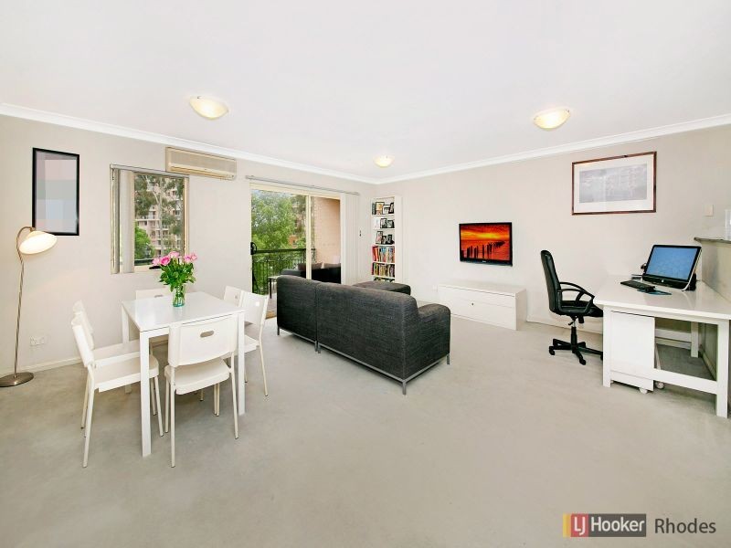 4/3 Bradley Place, Liberty Grove NSW 2138