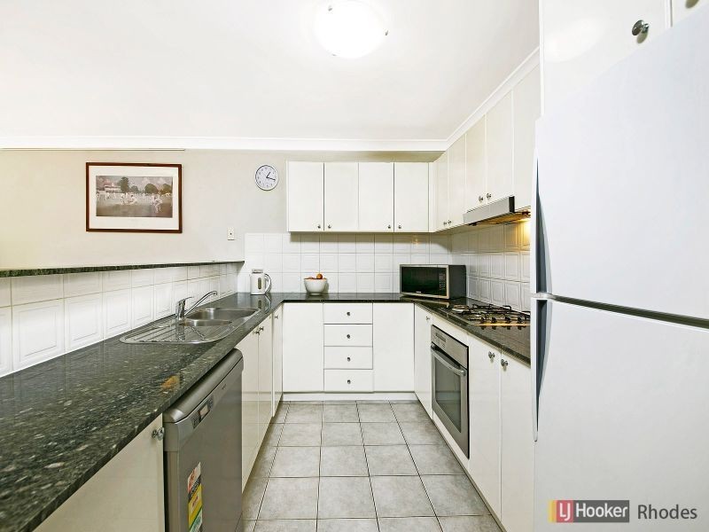 4/3 Bradley Place, Liberty Grove NSW 2138
