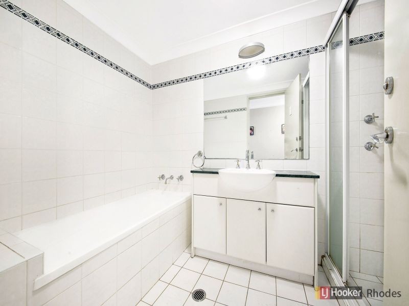 4/3 Bradley Place, Liberty Grove NSW 2138