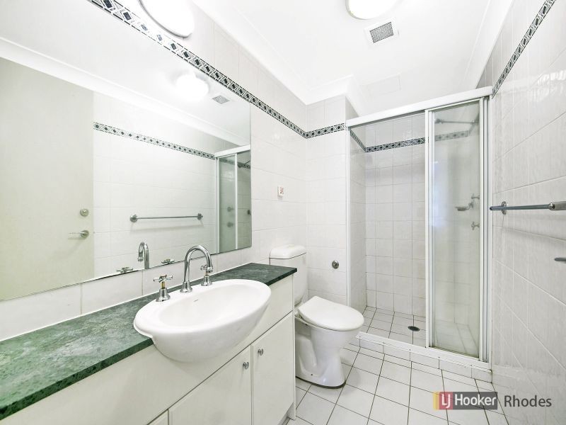 4/3 Bradley Place, Liberty Grove NSW 2138