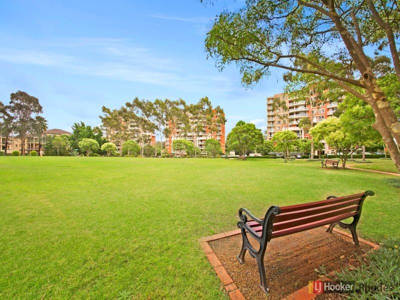 4/3 Bradley Place, Liberty Grove NSW 2138