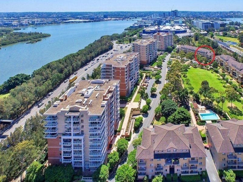 4/3 Bradley Place, Liberty Grove NSW 2138